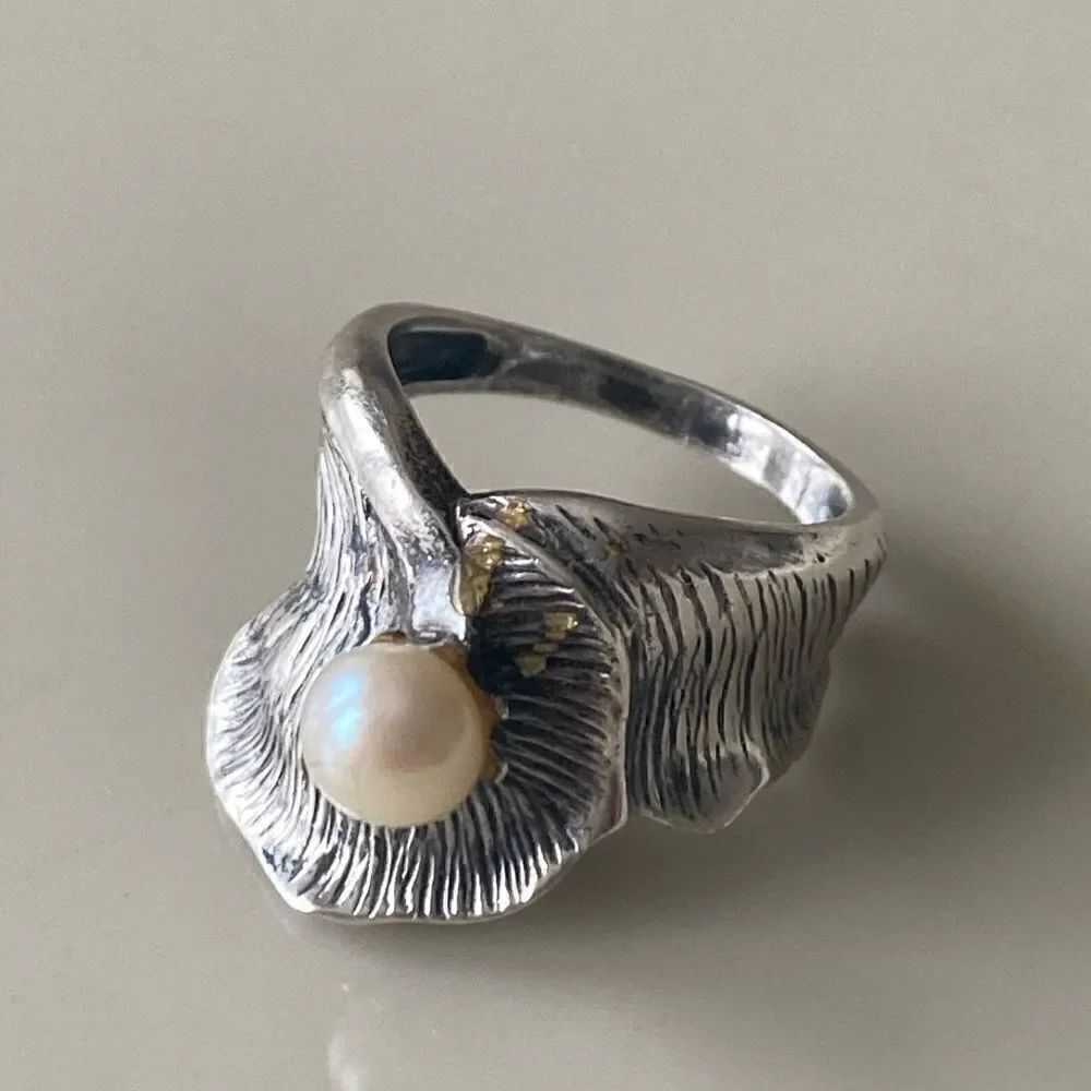 Sterling silver/pearl ring
